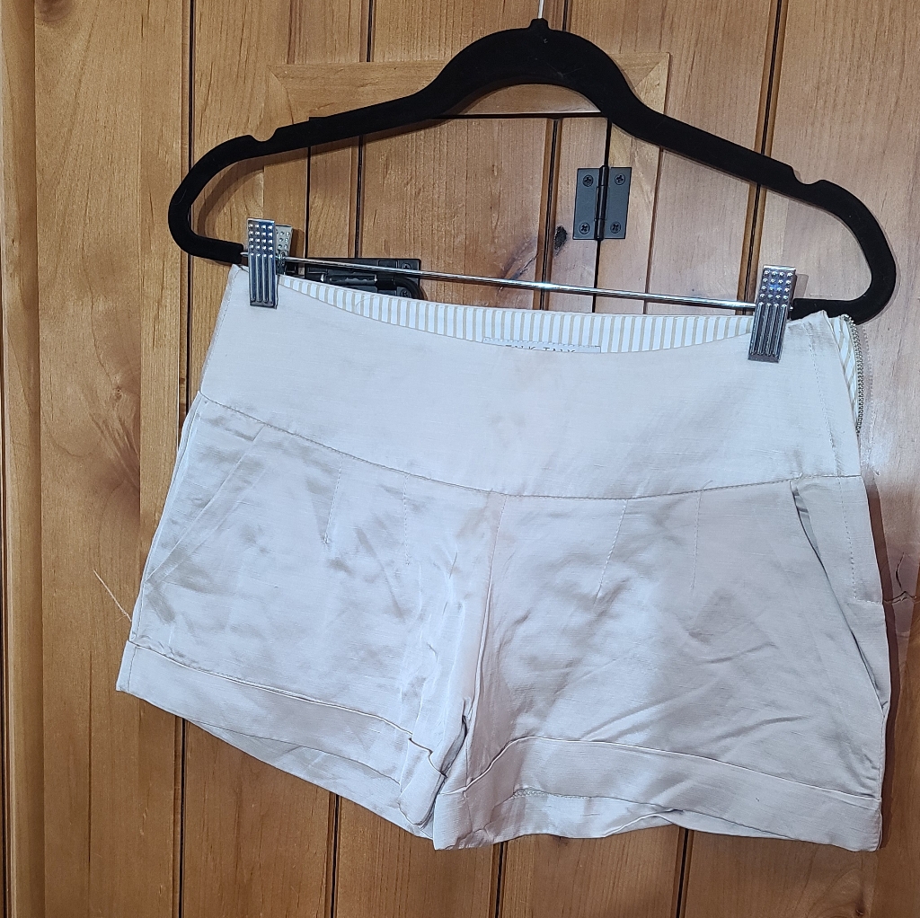 Off White Satiny Shorts Talk Talk Brand Size Small Front Pockets No Back Pockets Off White Satiny Shorts Talk Talk Brand Size Small Front Pockets No Back Pockets
